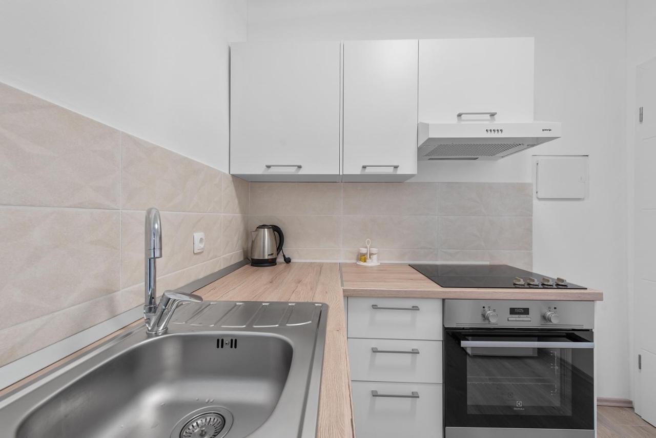 Mima Apartments Риека Экстерьер фото