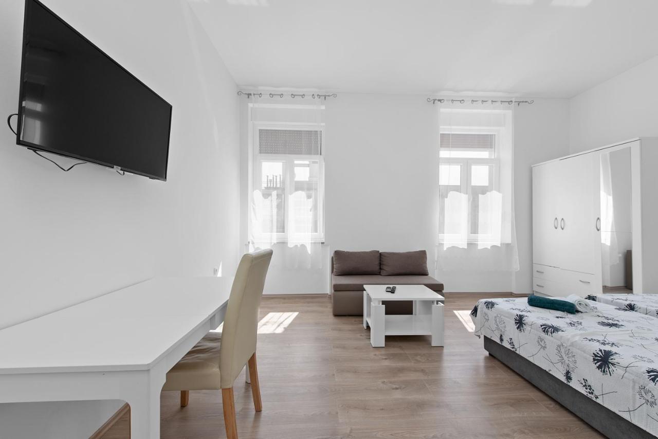 Mima Apartments Риека Экстерьер фото